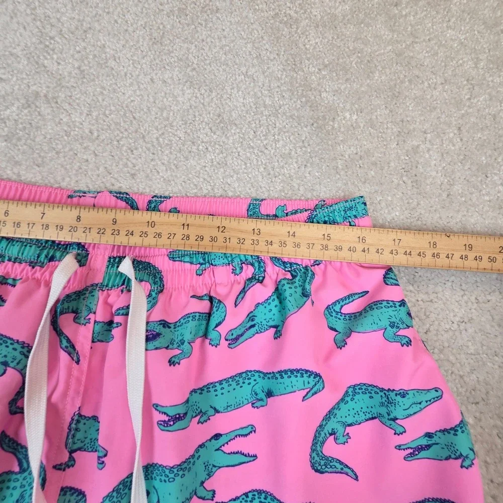 Chubbies Mens XL Pink Crocodile Print Swim Trunks 7 Inch Inseam Mesh Lined FA23
